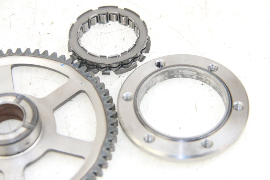 photo de ARRANQUE RUEDA LIBRE YAMAHA XP T-MAX TMAX 500 (2004 - 2007) - Primer plano técnico