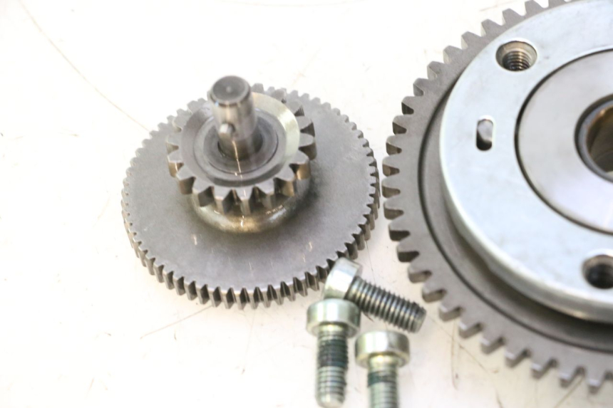photo de ARRANQUE RUEDA LIBRE SMC XROAD 150 - Primer plano técnico