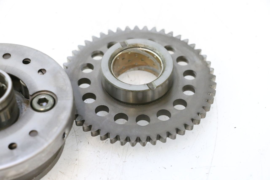photo de ARRANQUE RUEDA LIBRE YAMAHA YZF R GENESIS 750 (1993 - 1998) - Características distintivas