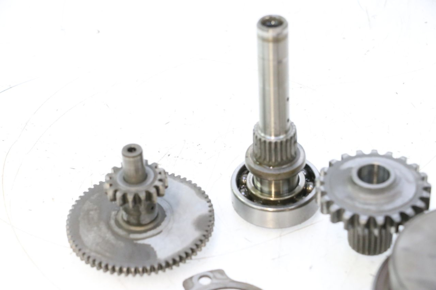 photo de ARRANQUE RUEDA LIBRE YAMAHA YZF R GENESIS 750 (1993 - 1998) - Detalles de los puntos de fijación