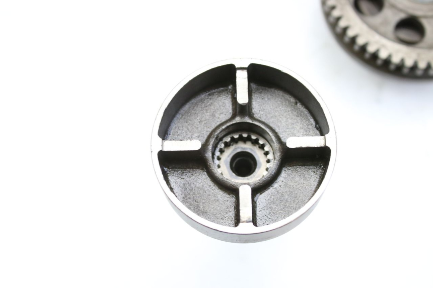 photo de ARRANQUE RUEDA LIBRE KAWASAKI ZEPHYR 1100 ( - 1995) - Detalles de los puntos de fijación