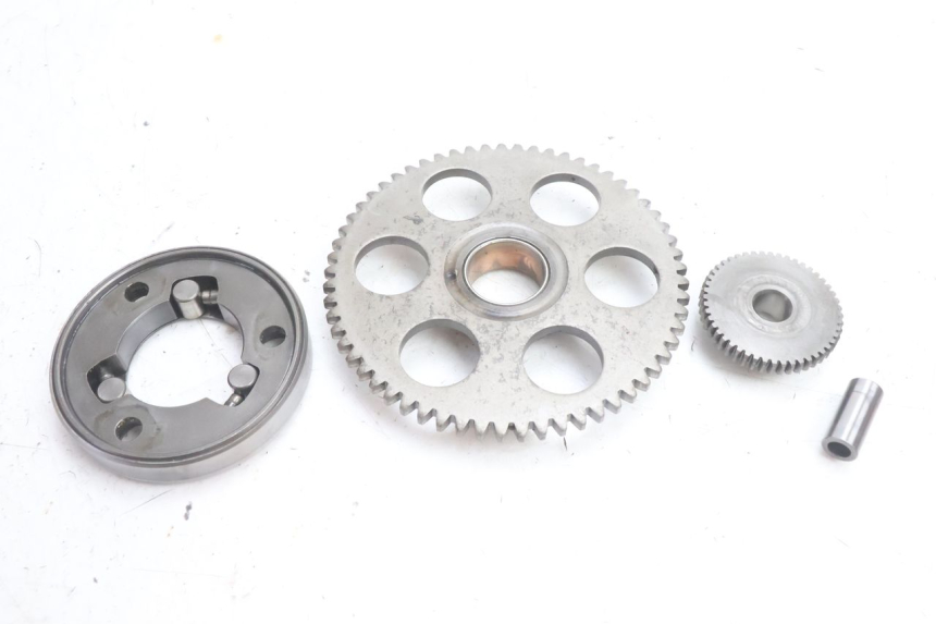photo de ARRANQUE RUEDA LIBRE KAWASAKI ZZR 600 (1995 - 2004) - Primer plano técnico
