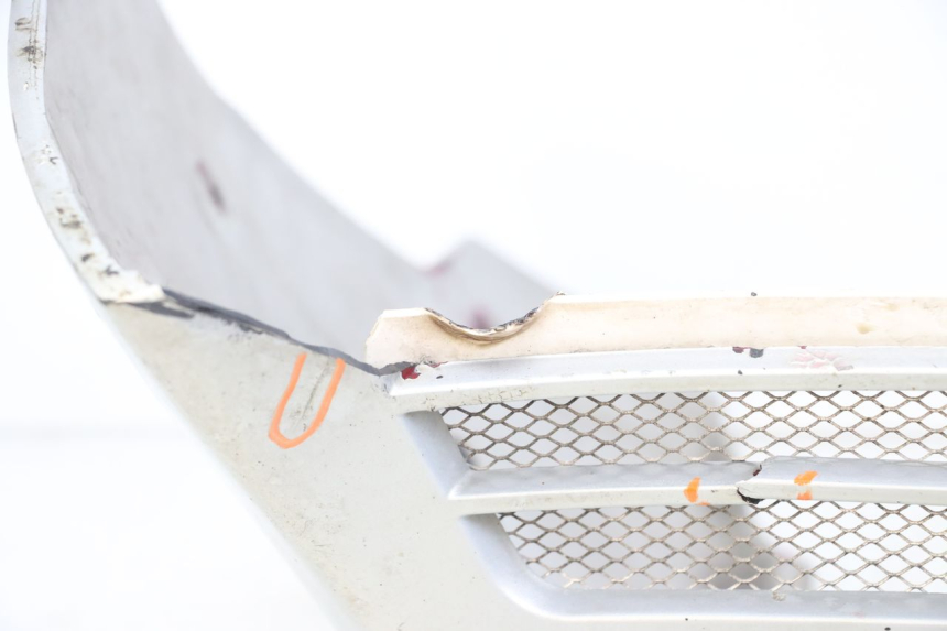 photo de QUILLA SUZUKI GSX E 250 (1982 - 1983) - Zoom sobre los componentes