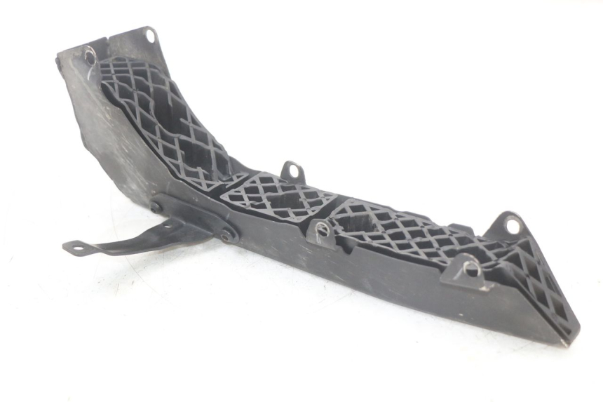 photo de QUILLA HUSQVARNA SVARTPILEN 401 (2018 - 2023) - Otra perspectiva