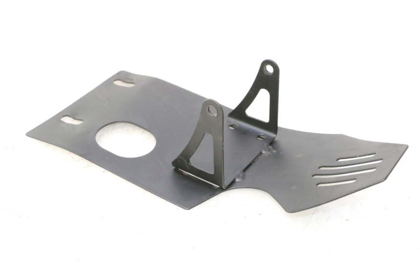 photo de CáRTER DEL MOTOR APOLLO RFZ 150 - Detalles de los puntos de fijación