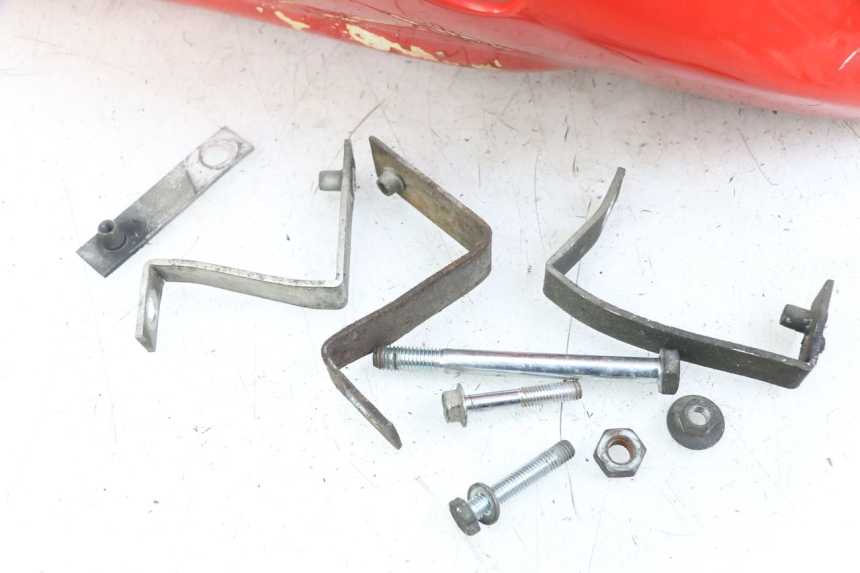photo de PROTECTOR DE MOTOR SUZUKI SV N 650 (1999 - 2002) - Detalle de la pieza