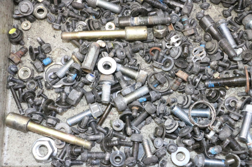 photo de TORNILLOS QUADRO 4 4D 350 (2015 - 2018) - Otra perspectiva