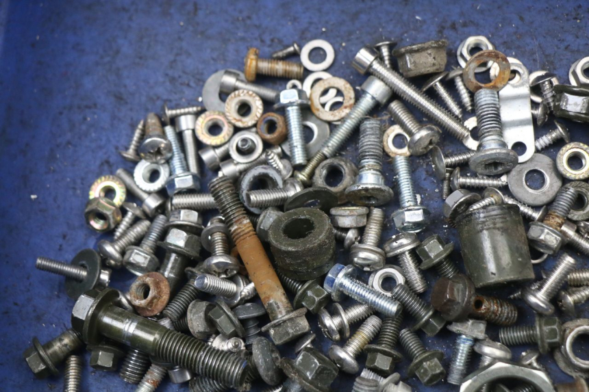 photo de TORNILLOS E-MAX 80L 1 (2011 - 2014) - Detalle de la pieza