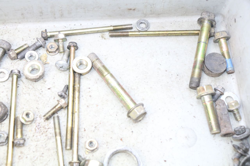 photo de BOLSA DE TORNILLERÍA TORNILLO KYMCO AGILITY 4T 50 (2005 - 2018) - Otra perspectiva