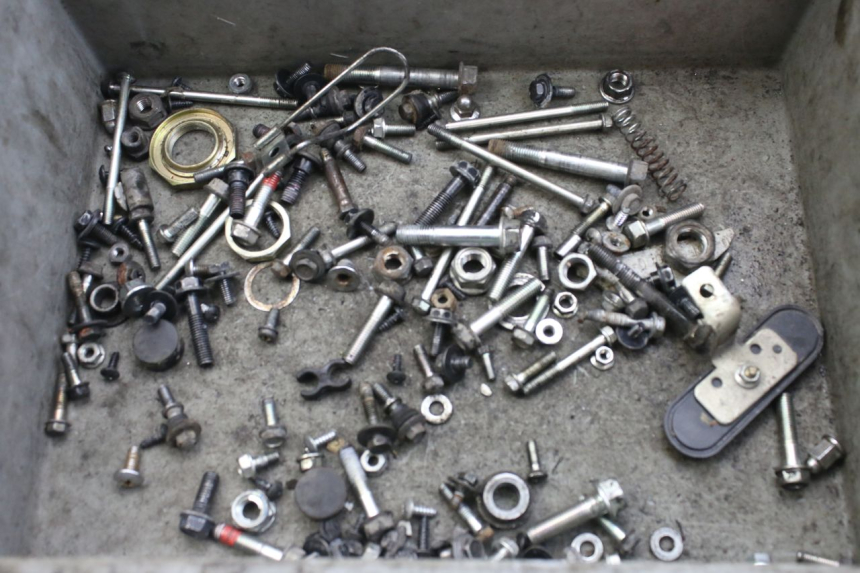 photo de BOLSA DE TORNILLERÍA TORNILLO KYMCO AGILITY 4T 50 (2018 - 2022) - Vista principal