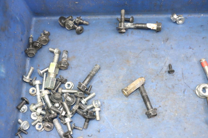 photo de BOLSA DE TORNILLERÍA TORNILLO KYMCO AGILITY 4T 50 (2018 - 2022) - Otra perspectiva