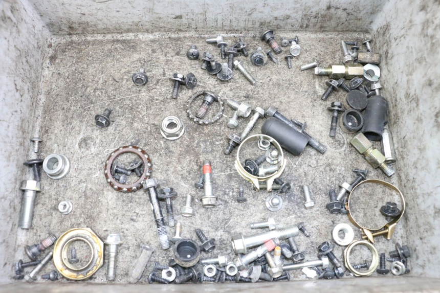 photo de BOLSA DE TORNILLERÍA TORNILLO KYMCO AGILITY 4T 50 (2018 - 2022) - Vista principal