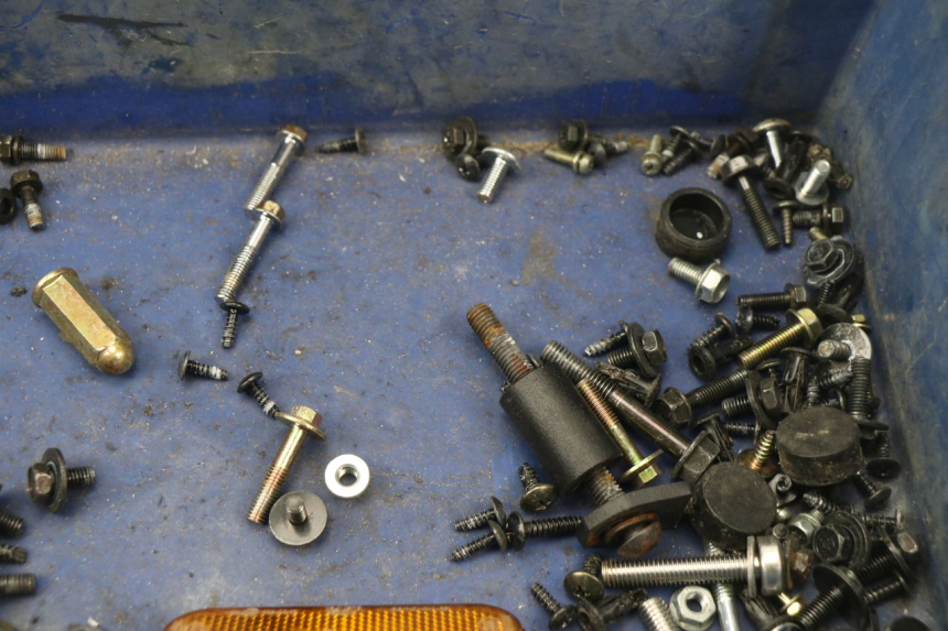 photo de TORNILLOS KYMCO AGILITY CITY 16P 125 (2015 - 2021) - Zoom estado de uso