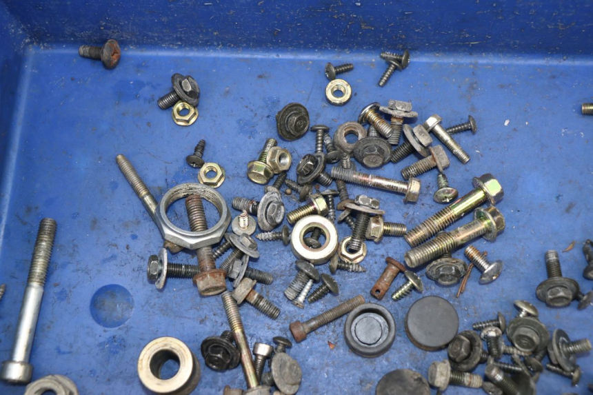 photo de TORNILLOS KYMCO AGILITY CITY 50 (2008 - 2016) - Otra perspectiva