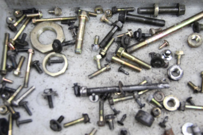 photo de TORNILLOS KYMCO AGILITY FR 2T 50 (2012 - 2017) - Primer plano técnico