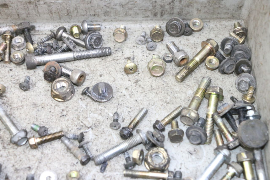 photo de BOLSA DE TORNILLERÍA TORNILLO KYMCO AGILITY NAKED RENOUVO 2T 50 (2011 - 2018) - Primer plano técnico