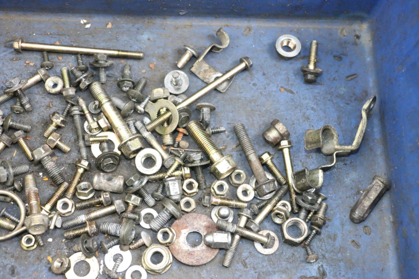 photo de TORNILLOS KYMCO AGILITY PREMIUM 50 (2007 - 2010) - Zoom estado de uso