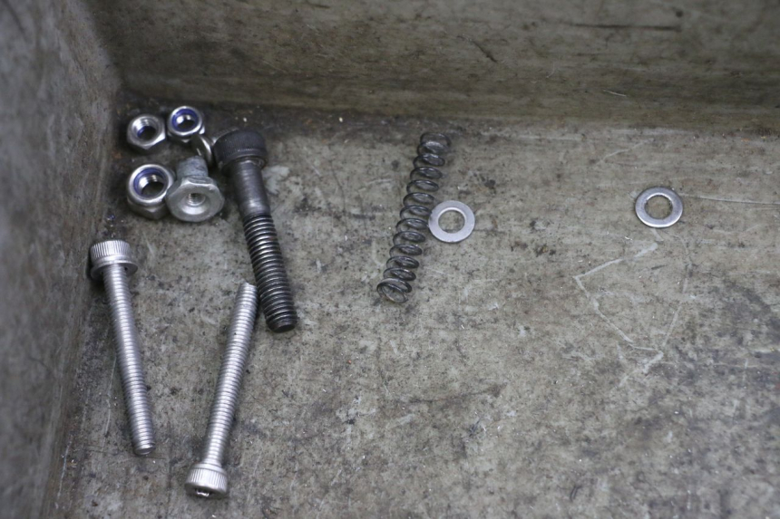 photo de TORNILLOS DUALTRON AMINIA 1 - Otra perspectiva