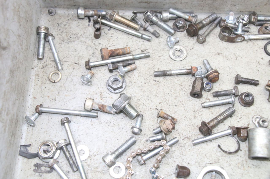 photo de BOLSA DE TORNILLERÍA TORNILLO APOLLO RFZ 125 - Detalle de la pieza