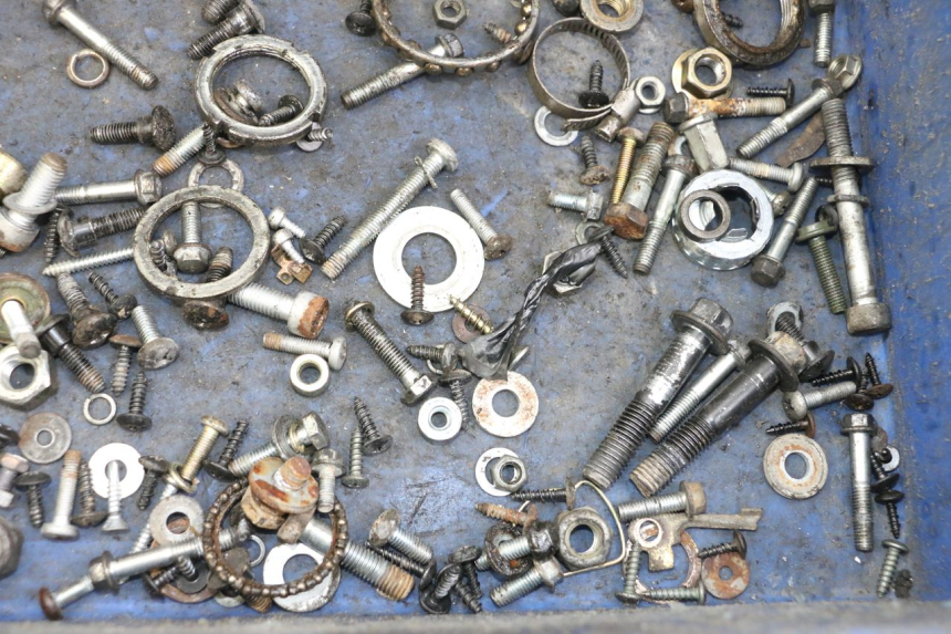 photo de TORNILLOS APRILIA SR MOTARD 50 (2012 - 2018) - Zoom estado de uso