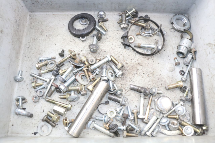 photo de TORNILLOS HYOSUNG AQUILA GV 125 (2009 - 2016) - Vista principal