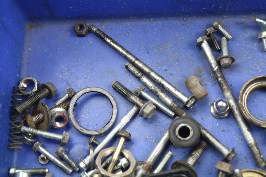 photo de BOLSA DE TORNILLERÍA TORNILLO HONDA BALI EX 100 (1996 - 2000) - Detalle de la pieza