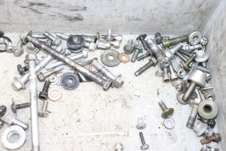 photo de TORNILLOS MAG POWER BOMBERS 4T 50 (2016 - 2026) - Vista general del producto