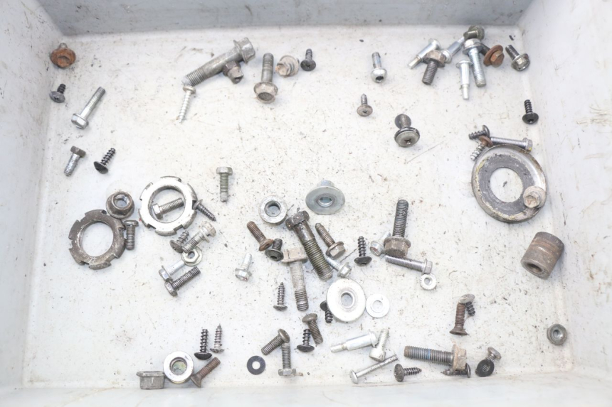 photo de BOLSA DE TORNILLERÍA TORNILLO MBK BOOSTER SPIRIT 50 (2004 - 2017) - Vista principal