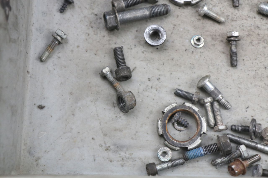 photo de BOLSA DE TORNILLERÍA TORNILLO MBK BOOSTER SPIRIT 50 (2004 - 2017) - Detalle de la pieza