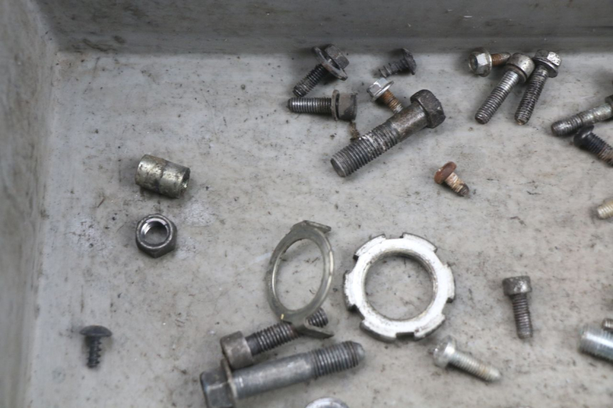 photo de BOLSA DE TORNILLERÍA TORNILLO MBK BOOSTER SPIRIT 50 (2004 - 2017) - Primer plano técnico