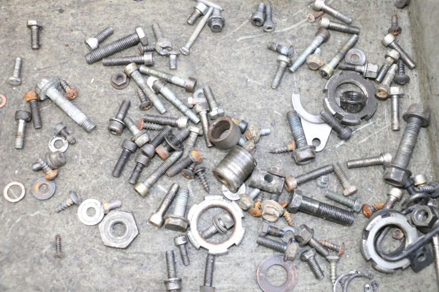 photo de BOLSA DE TORNILLERÍA TORNILLO MBK BOOSTER SPIRIT NAKED 50 (2004 - 2017) - Detalle de la pieza