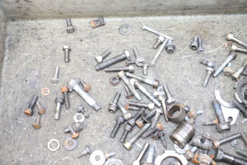 photo de BOLSA DE TORNILLERÍA TORNILLO MBK BOOSTER SPIRIT NAKED 50 (2004 - 2017) - Zoom estado de uso