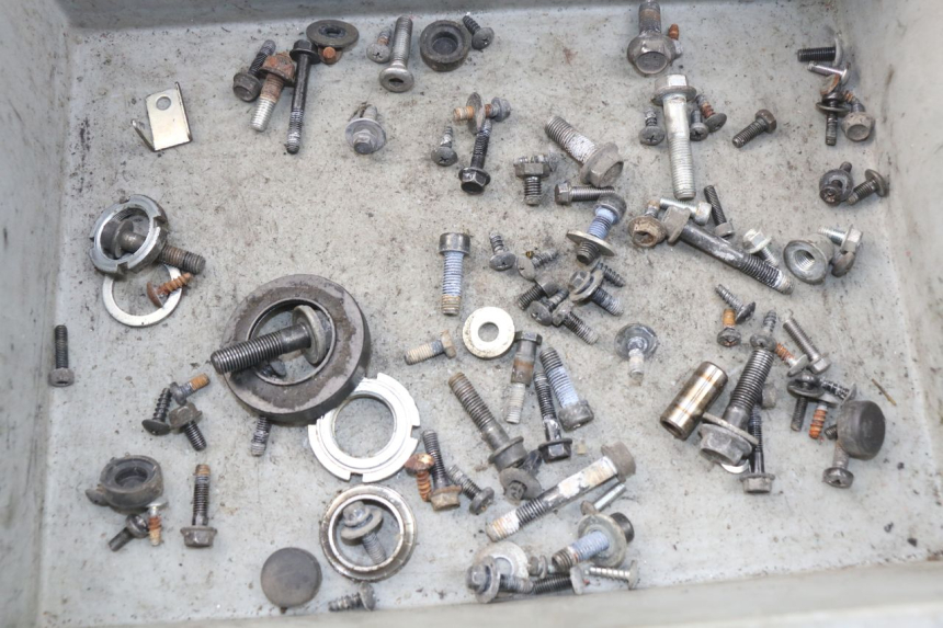 photo de BOLSA DE TORNILLERÍA TORNILLO SUZUKI BURGMAN 125 (2007 - 2014) - Detalle de la pieza