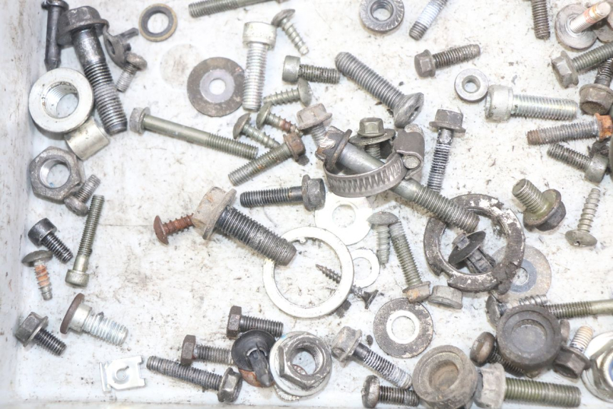 photo de BOLSA DE TORNILLERÍA TORNILLO SUZUKI BURGMAN 125 (2007 - 2014) - Detalle de la pieza