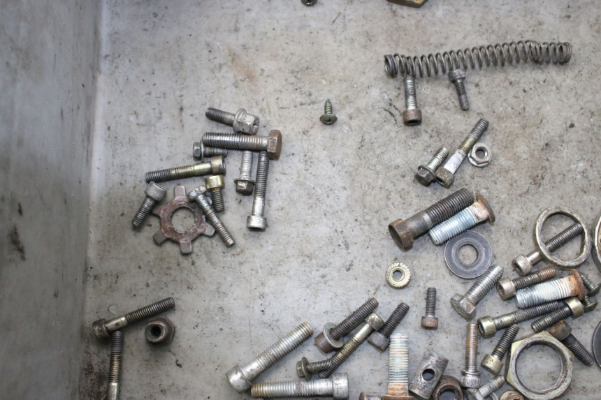 photo de BOLSA DE TORNILLERÍA TORNILLO YAMAHA BW'S 50 (1999 - 2003) - Detalle de la pieza