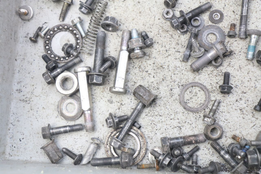 photo de BOLSA DE TORNILLERÍA TORNILLO YAMAHA BW'S BWS 125 (2010 - 2013) - Detalle de la pieza