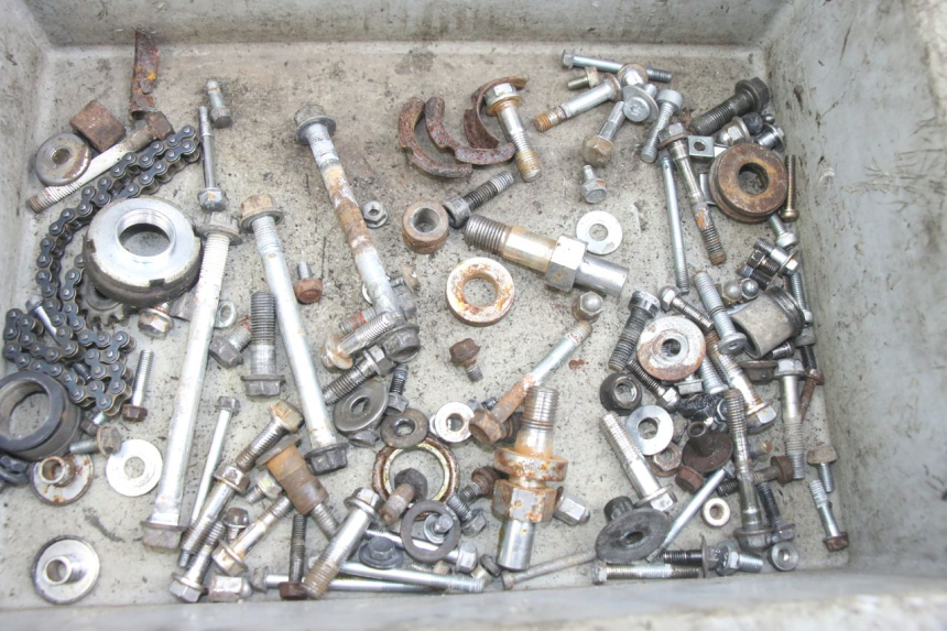 photo de BOLSA DE TORNILLERÍA TORNILLO HONDA CA REBEL 125 (1995 - 2001) - Detalle de la pieza