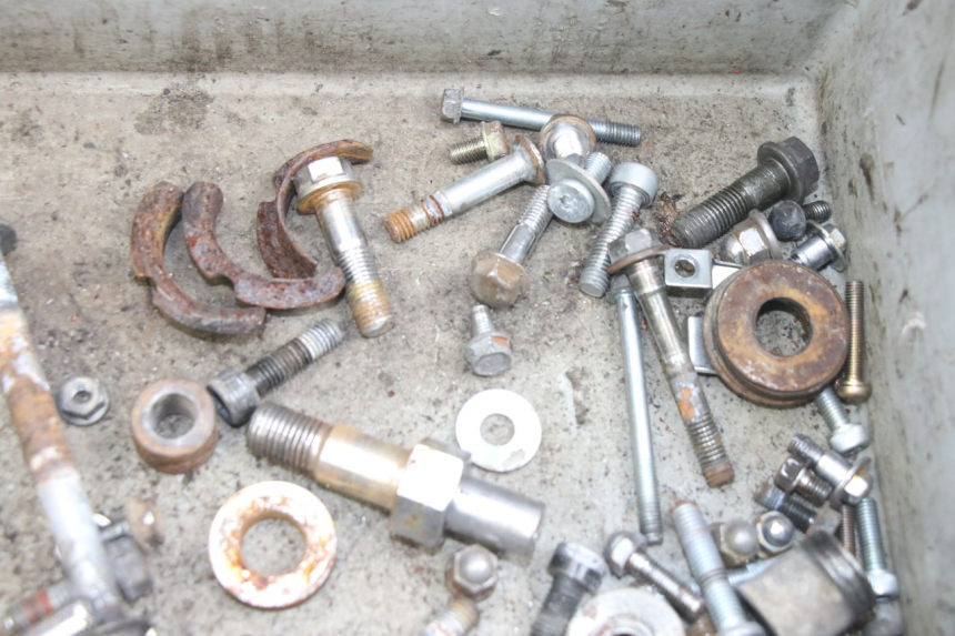 photo de BOLSA DE TORNILLERÍA TORNILLO HONDA CA REBEL 125 (1995 - 2001) - Otra perspectiva