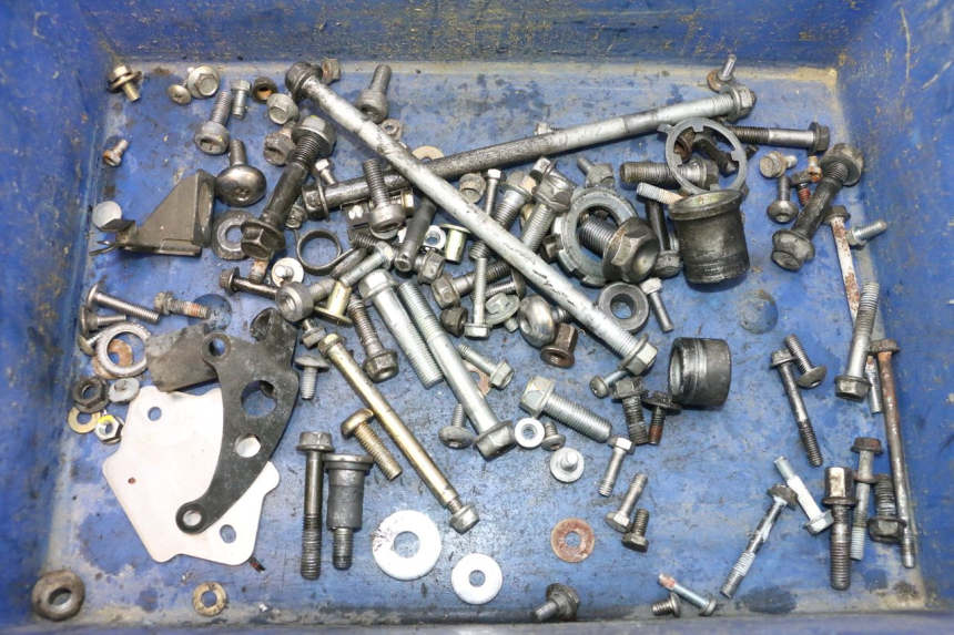 photo de TORNILLOS HONDA CB F HORNET 600 (2005 - 2006) - Vista principal