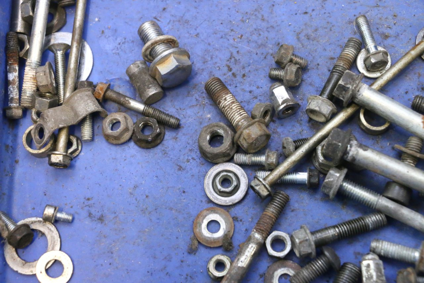 photo de TORNILLOS HONDA CB TWO FIFTY 250 (1991 - 2002) - Zoom estado de uso