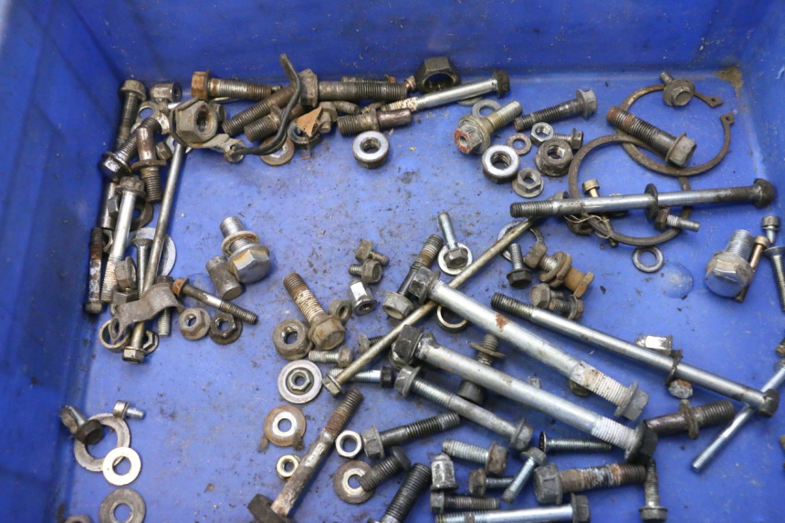 photo de TORNILLOS HONDA CB TWO FIFTY 250 (1991 - 2002) - Detalles de los puntos de fijación