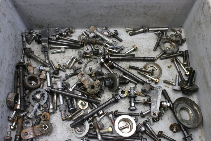 photo de BOLSA DE TORNILLERÍA TORNILLO HONDA CBF 500 (2004 - 2007) - Detalle de la pieza