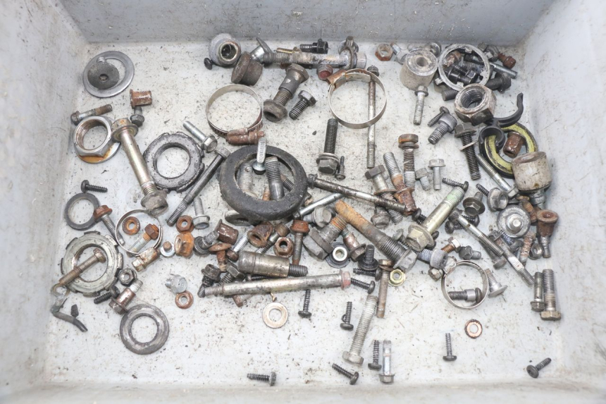 photo de TORNILLOS HONDA CBR F SC21 1000 (1986 - 1992) - Vista principal