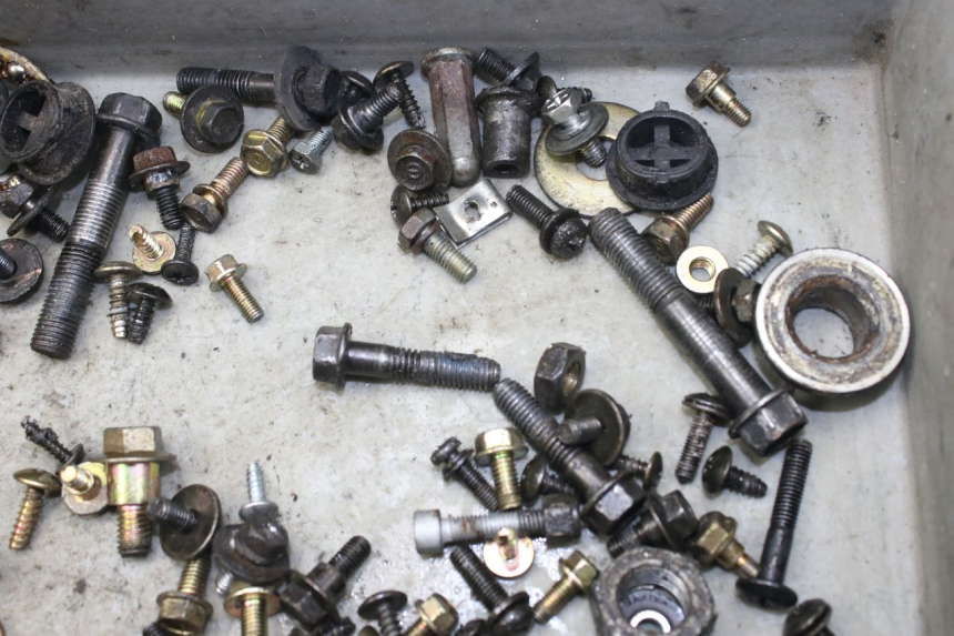 photo de BOLSA DE TORNILLERÍA TORNILLO SYM CITYCOM CITY COM 125 (2009 - 2014) - Otra perspectiva