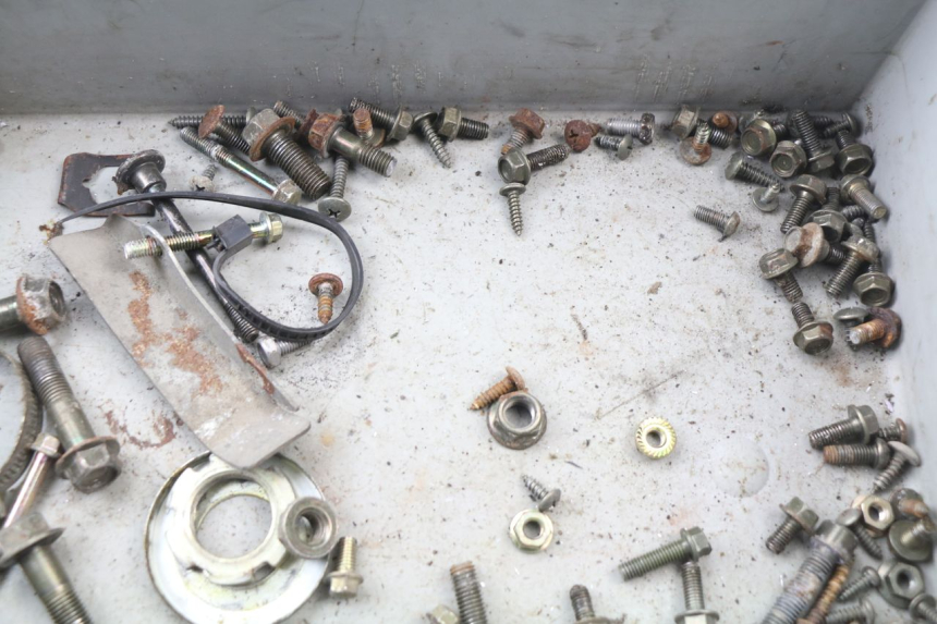 photo de TORNILLOS REVATTO CITYONE 125 (2006 - 2007) - Detalle de la pieza