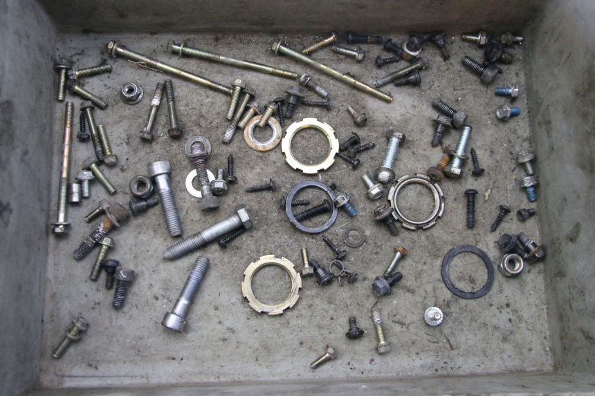 photo de BOLSA DE TORNILLERÍA TORNILLO PEUGEOT CITYSTAR 50 (2013 - 2017) - Vista principal