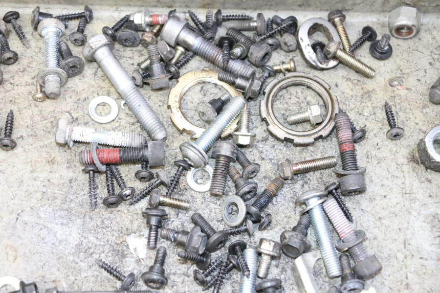 photo de BOLSA DE TORNILLERÍA TORNILLO PEUGEOT CITYSTAR 50 (2013 - 2017) - Primer plano técnico