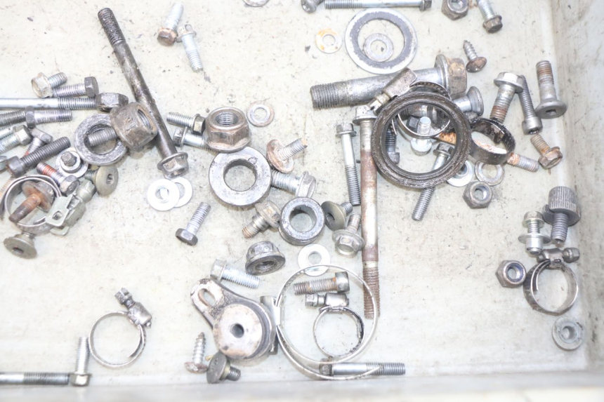 photo de BOLSA DE TORNILLERÍA TORNILLO HONDA CR 80 (2001 - 2003) - Zoom estado de uso