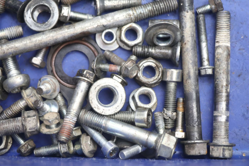 photo de TORNILLOS HONDA CRF CR-F 125 (2020 - 2021) - Primer plano técnico