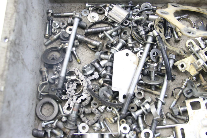 photo de BOLSA DE TORNILLERÍA TORNILLO HONDA CRF CR-F RX 450 (2017 - 2021) - Zoom estado de uso